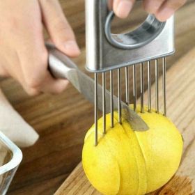 Handy Stainless Steel Onion and Vegetable Holder for Slicing (Color: silver)